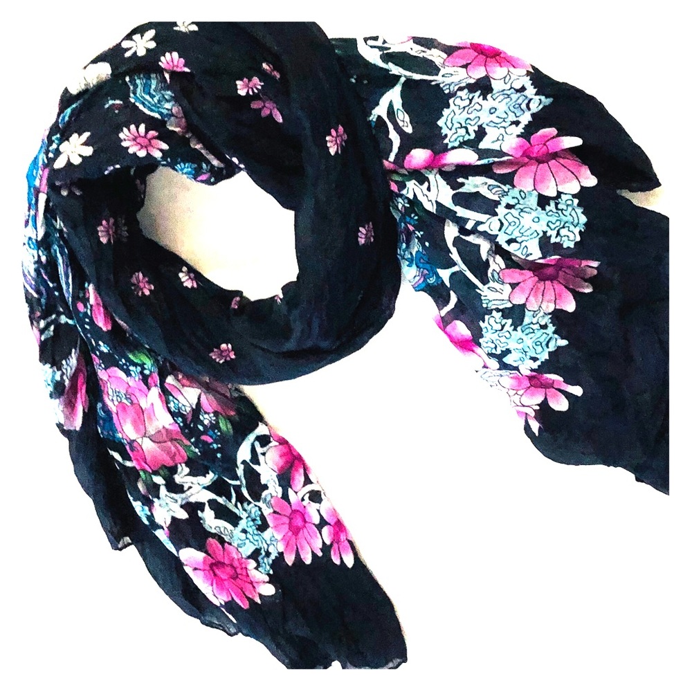 ❤️ Scarf 🧣for the cool autumn breeze fashion - Picture 2 of 3